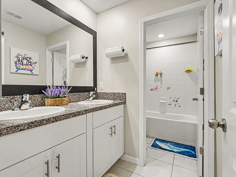 7088 King Creek Dr — Photo 4