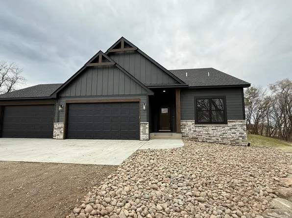 9015 Grace Ln N, Loretto, MN 55357
