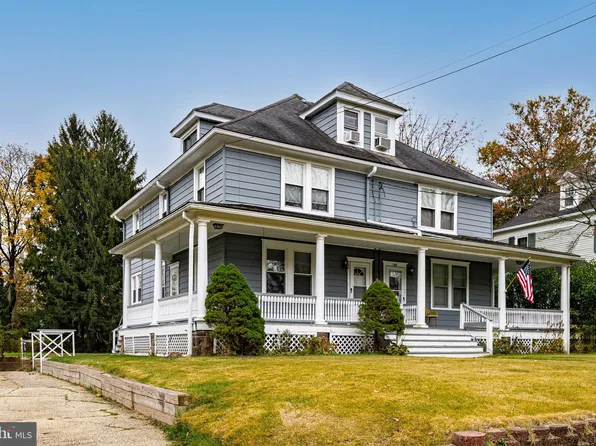 290 Linden St, Moorestown, NJ 08057