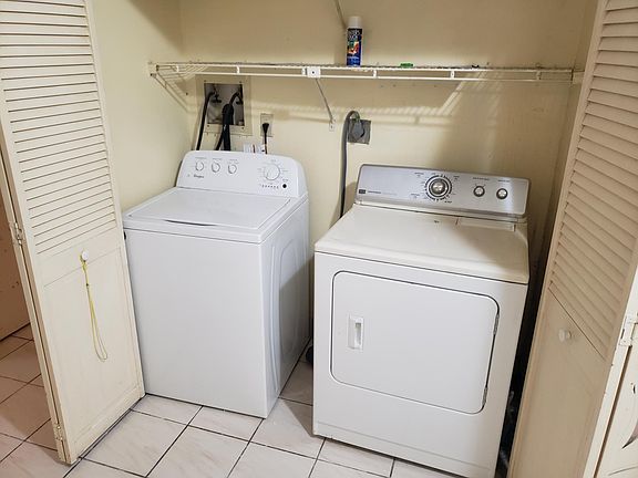 4th image of 506 NE 199th Ln