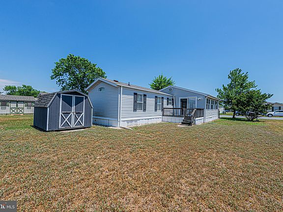 5th image of 37585 Pear Tree Ln