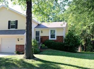 1012 W Sheridan St, Olathe, KS 66061