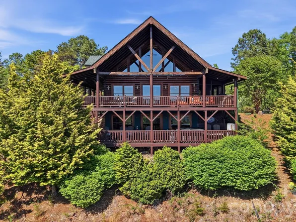 3918 Skyline Dr, Morganton, NC 28655