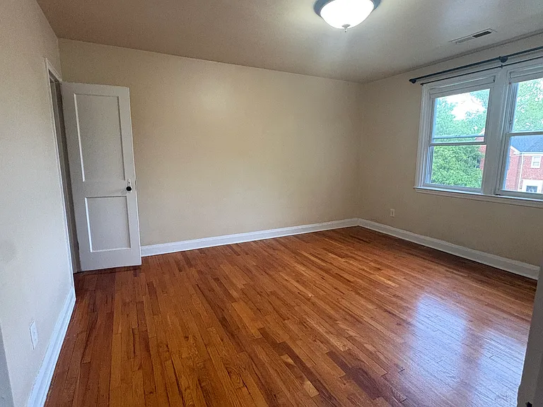 6166 Parkway Dr #2 — Photo 9