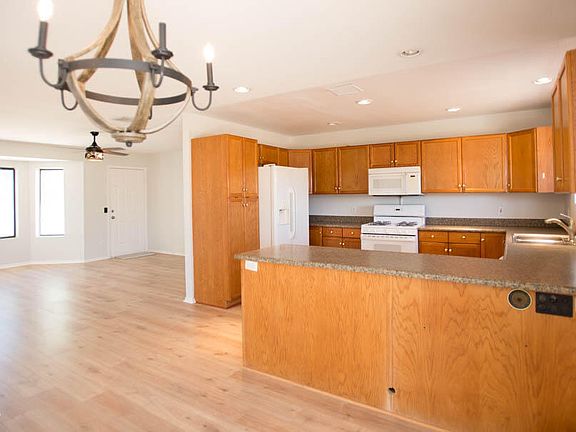 3rd image of 5902 Margaritha Ln