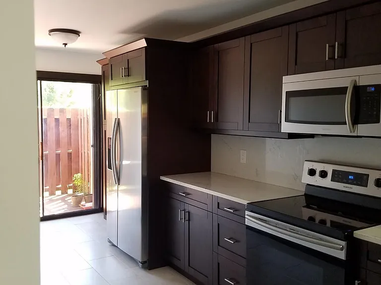406 SE 14th St — Photo 6