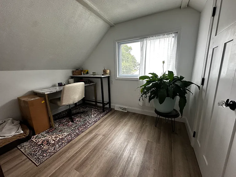 1134 Flanders Ave — Photo 8