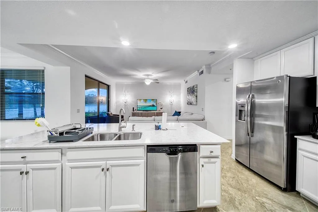 2 bed, 2.0 bath, 1137 sqft, $7,000 — Photo 4