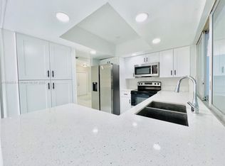 4971 SW 7th Ct, Pompano Beach, FL 33068