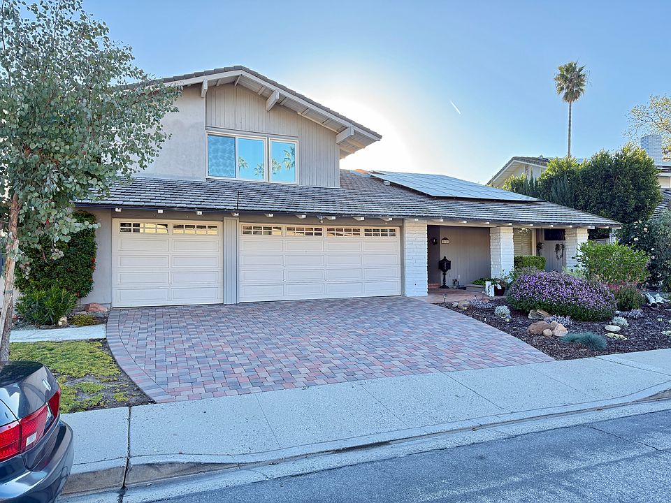 1st image of 1658 Cromwell Pl