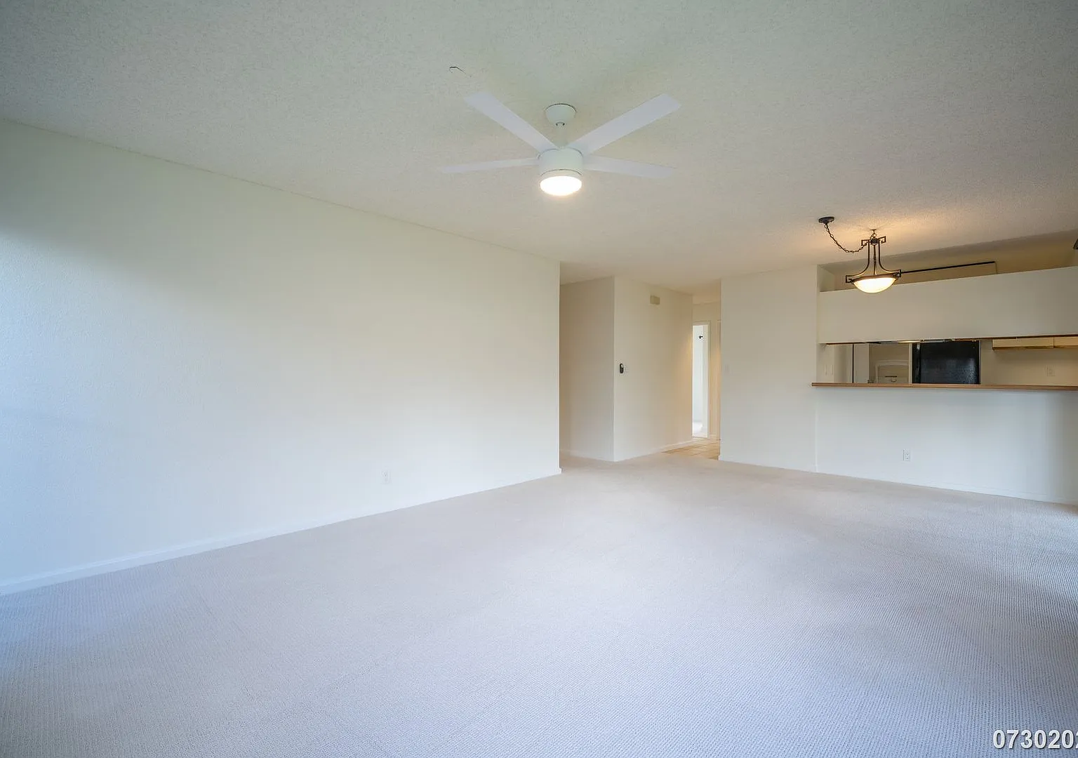 3BR/2BA/2Car Garage/Huge driveway/Privacy fence in Mililani — Photo 4