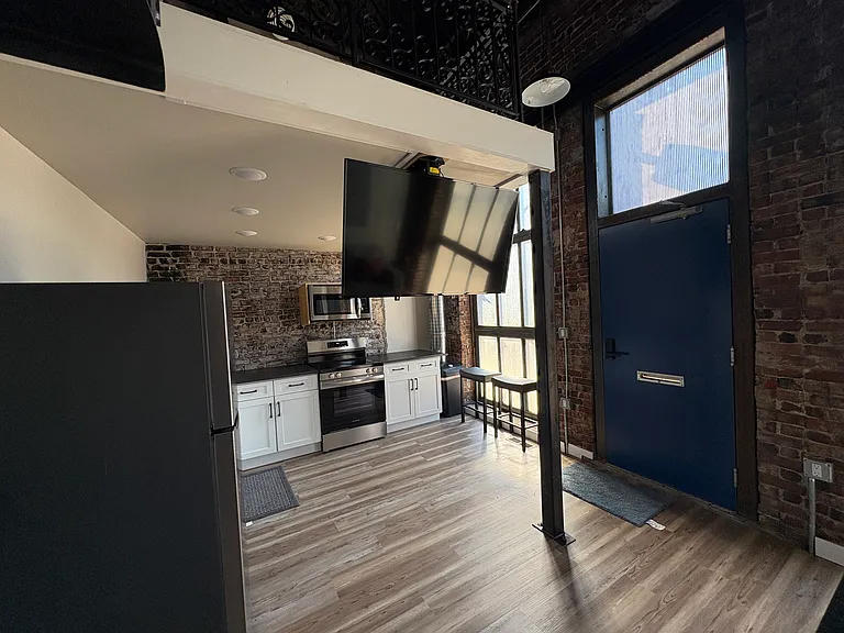 1018 Missouri Ave #5 — Photo 5