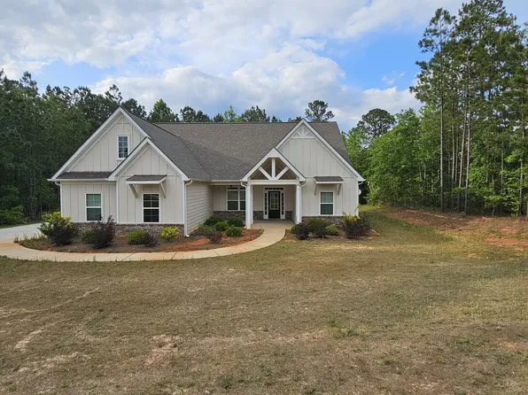 105 Abbott Cv, Barnesville, GA 30204