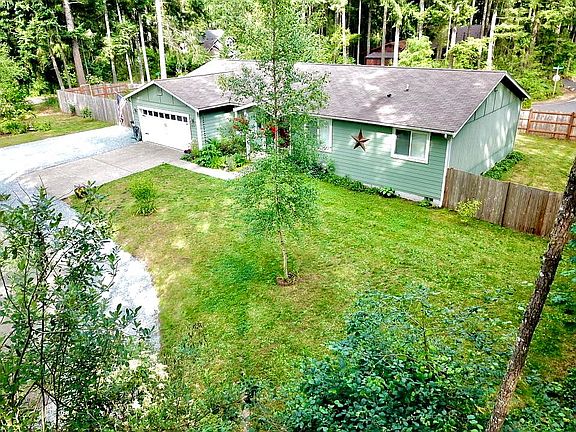 5th image of 22727 Laceywood Ct SE