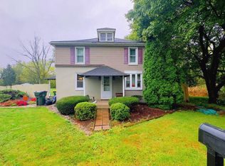 924 Mosser Rd, Breinigsville, PA 18031