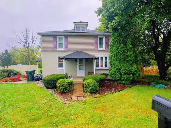 924 Mosser Rd, Breinigsville, PA 18031