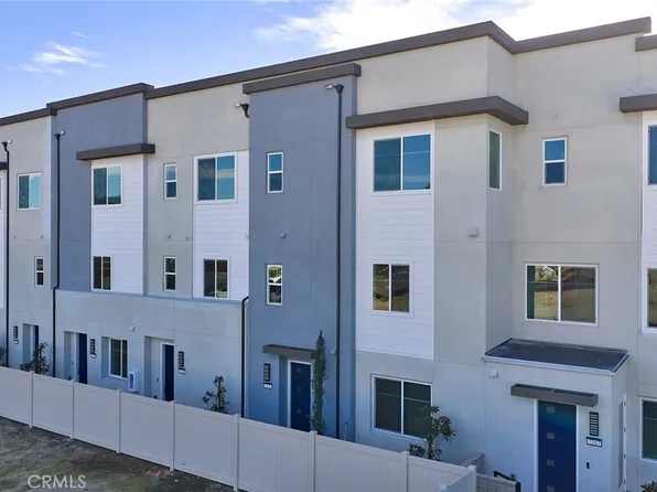 7251 Aura Cir, Huntington Beach, CA 92647