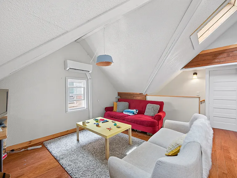 2404 Lyndale Ave S #3 — Photo 31
