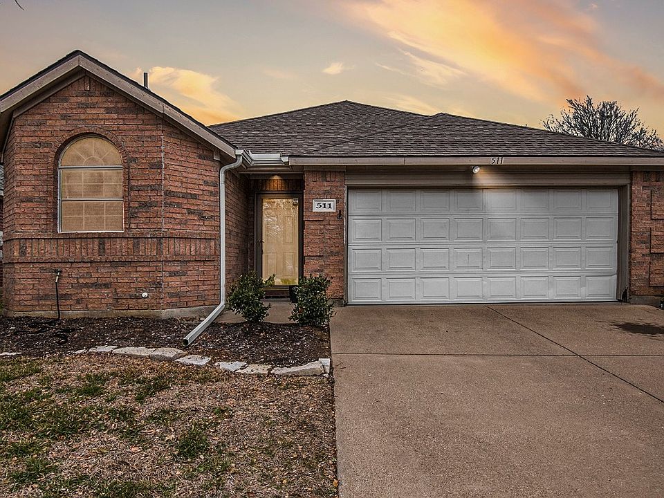 1st image of 511 Horse Shoe Dr