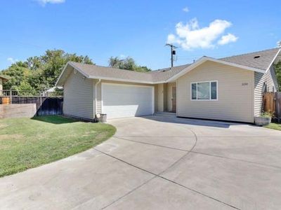 330 N Pleasant Ave, Lodi, CA, 95240