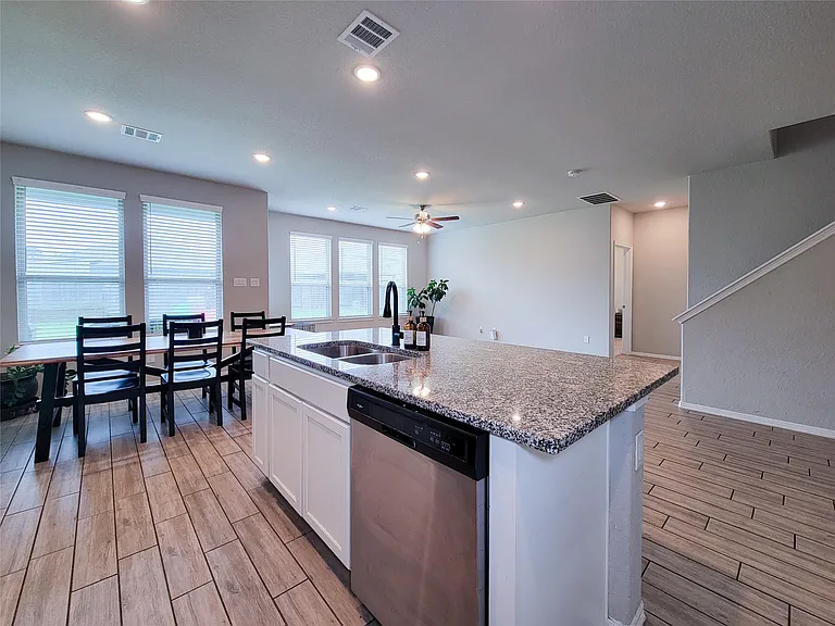 24811 Crimson Pine Dr — Photo 26