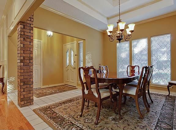 3rd image of 5006 Willow Park Dr