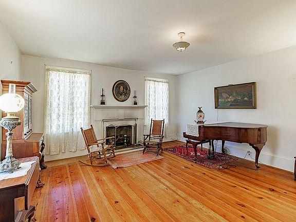 4th image of 400 Salem Church Road