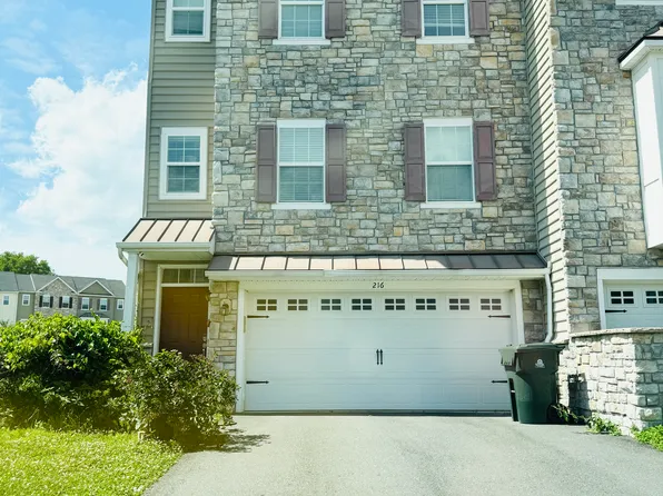 216 Mia Dr, Newark, DE 19711