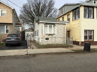 129 Hett Ave, Staten Island, NY 10306