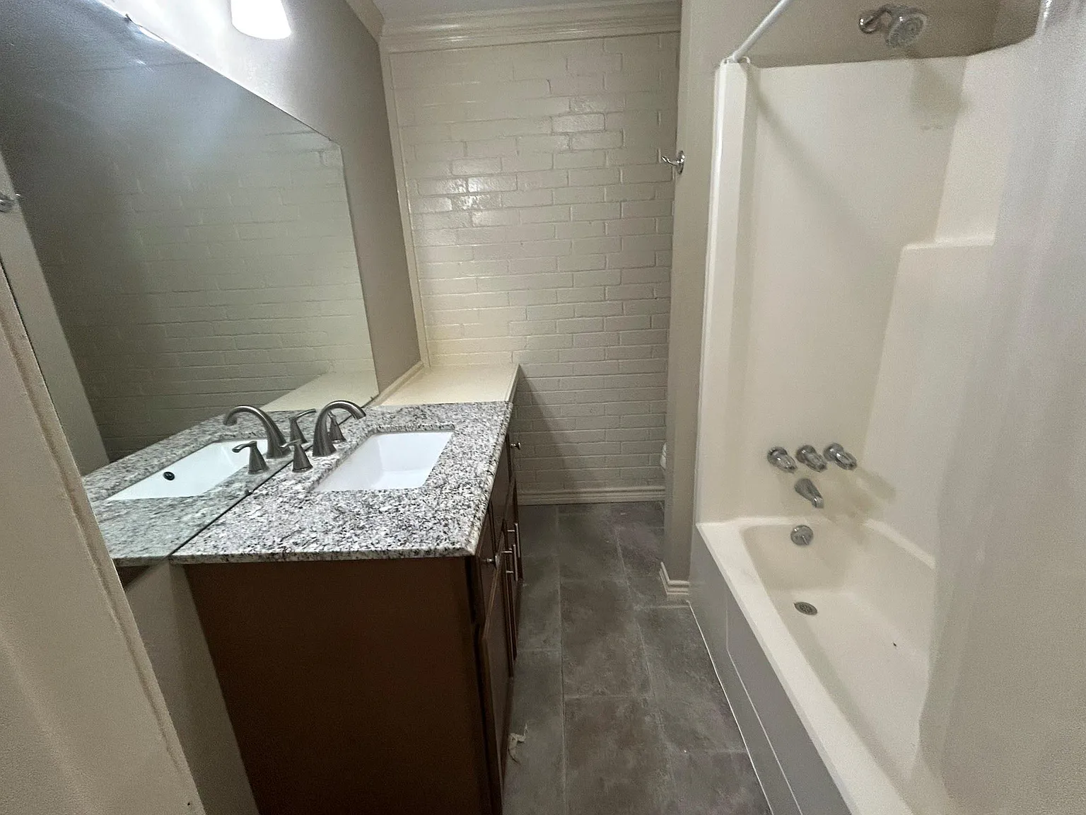 2 bed, 1.0 bath, $1,350 — Photo 3