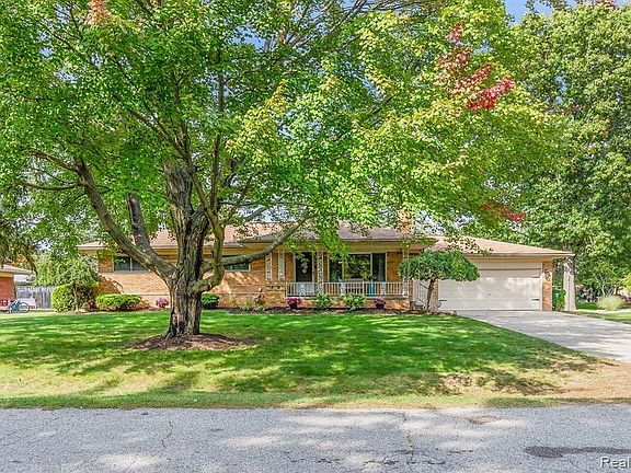4th image of 5633 Debra Dr