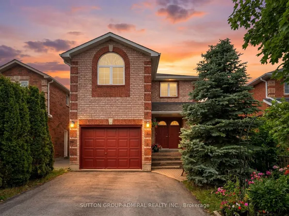 213 Tunbridge Rd, Barrie, ON L4M 6R6