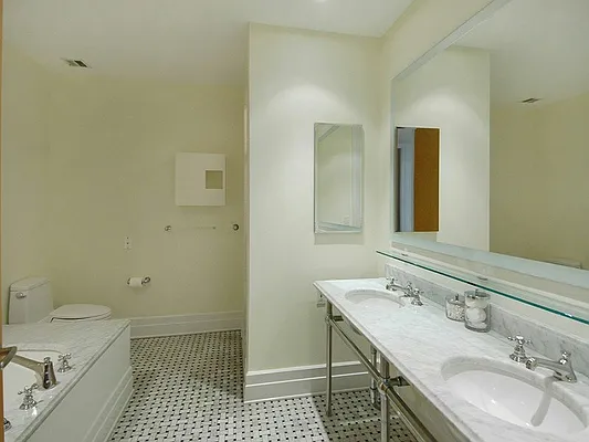 Sold by Sotheby's International Realty | media 12