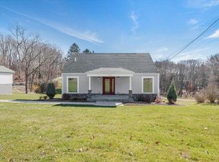 586 Dorseyville Rd, Pittsburgh, PA 15238