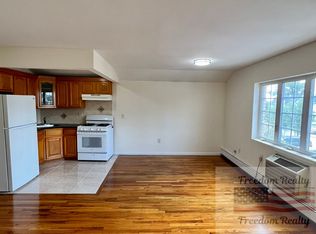 258-31 Francis Lewis Blvd #B, Rosedale, NY 11422