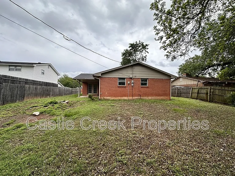 1803 Fox Ave — Photo 13