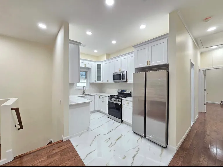 276 Prescott Ave #2 — Photo 5
