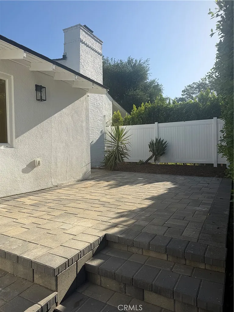 1 bed, 673 sqft, $3,500 — Photo 3