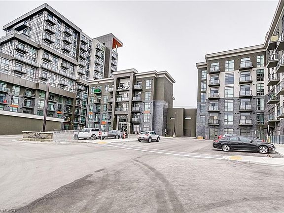 3rd image of 470 Dundas St E #604