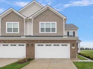 8743 Grove St, Washington, MI