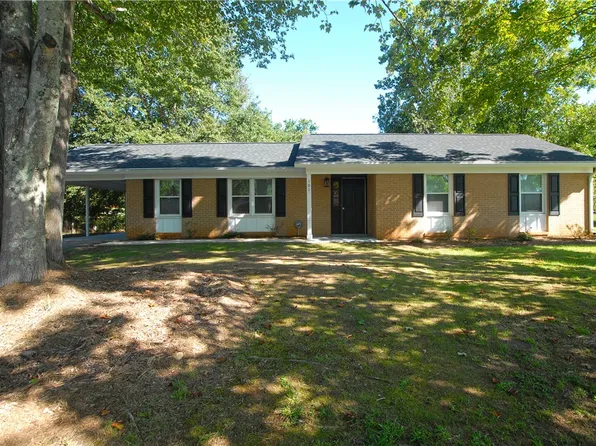 101 4th Day St, Piedmont, SC 29673