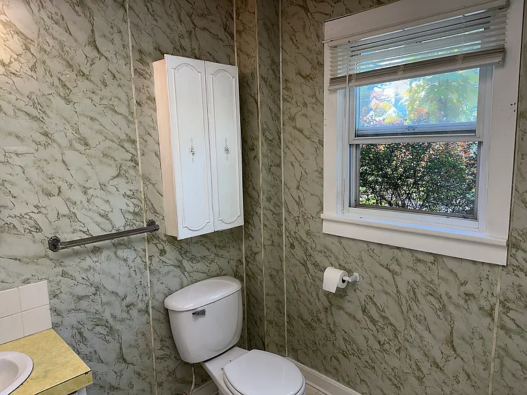 353 Harris St — Photo 10