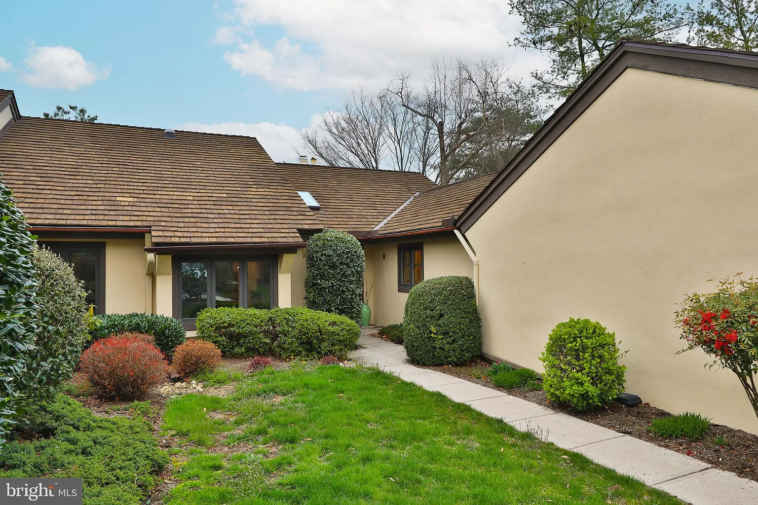 3 Horsetrail Ln photo 1