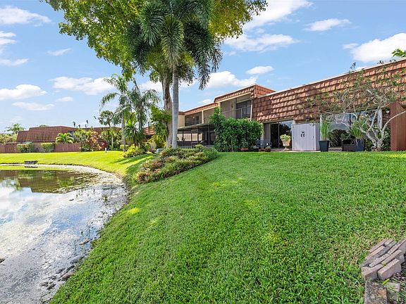 3rd image of 11927 SW 13th Court #-