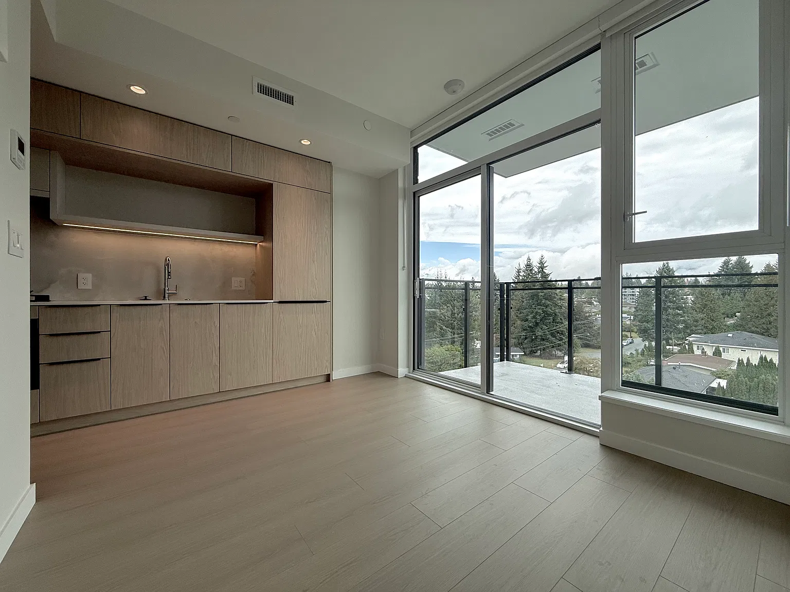 1 bed, 396 sqft, $1,850 — Photo 4