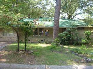 33 Lakeshore Dr, Little Rock, AR 72204