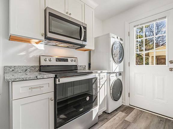 5th image of 205 Prince St