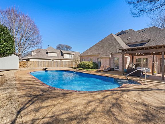 5th image of 1339 Winoka Rd