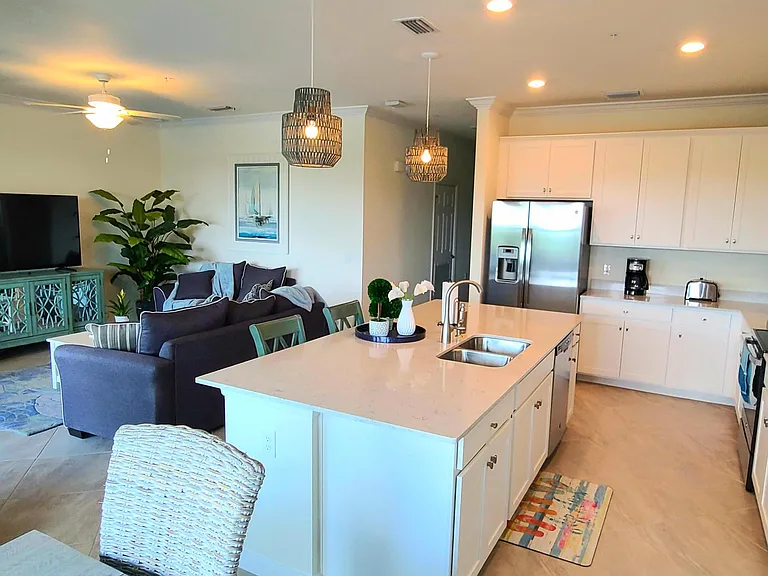 17626 Gawthrop Dr #405 — Photo 9