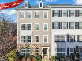 17016 Beveridge Dr, Dumfries, VA 22026